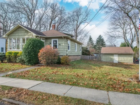 39 Christopher St, Ramsey Boro, NJ 07446