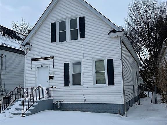 3rd image of 37 Roebling Ave