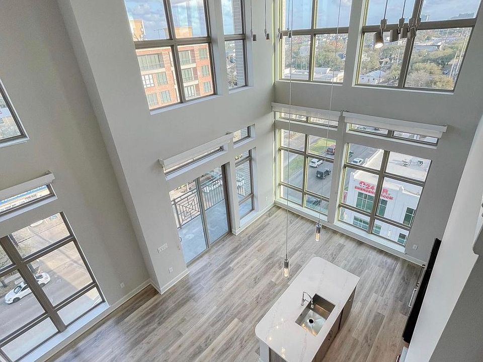 1st image of 1958 W Gray St #318