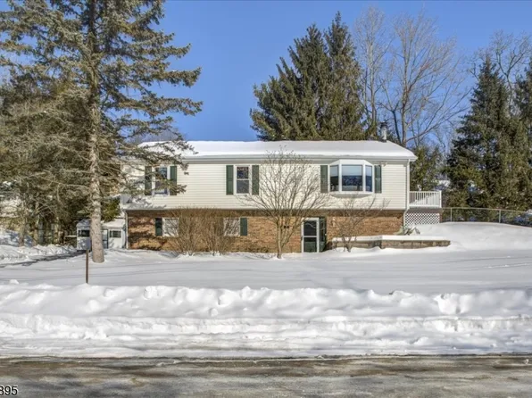 19 Danbury Ln, Jefferson Twp., NJ 07849