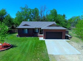 4219 Brigadune Dr, Hutchinson, KS 67502