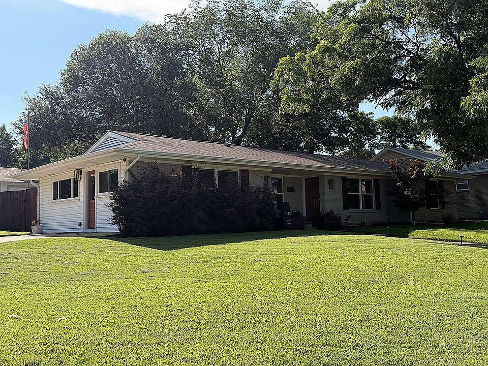 1st image of 721 Hurstview Dr
