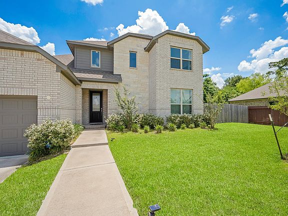 2nd image of 15814 Gibson Grass Ct