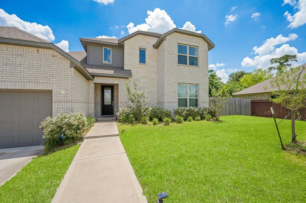 15814 Gibson Grass Ct, Spring, TX - View 2
