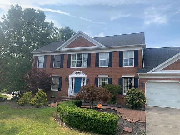 2nd image of 390 Brookpoint Cir