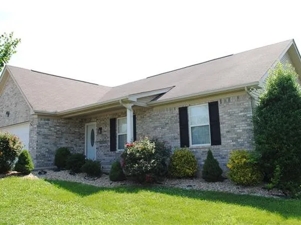 1034 Monticello Pl, Gallatin, TN 37066