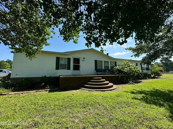 7118 Green Forest Road, Lucama, NC 27851
