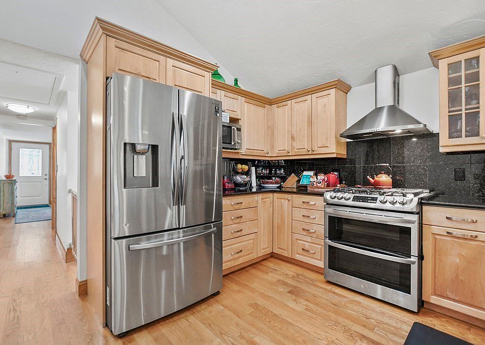 96 Princeton Ave, Waltham, MA 02451 Zillow