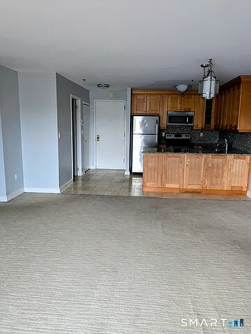 104 North St #604 — Photo 4