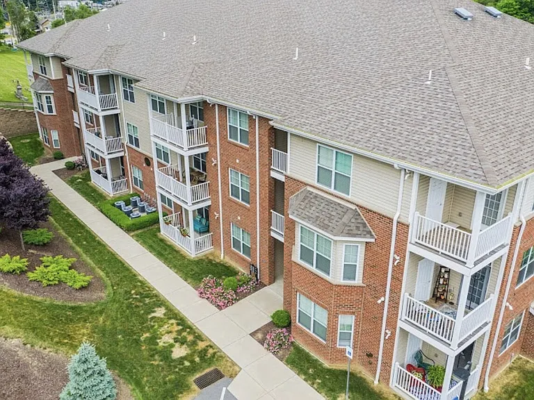 Castle Ridge — Photo 9