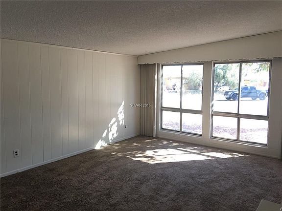 3rd image of 1209 Warwick Ct