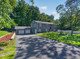 11 Amy Lane, Middletown, NY 10941