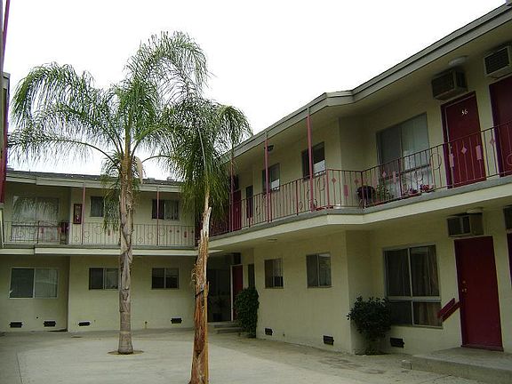 3rd image of 17433 Vanowen St #30