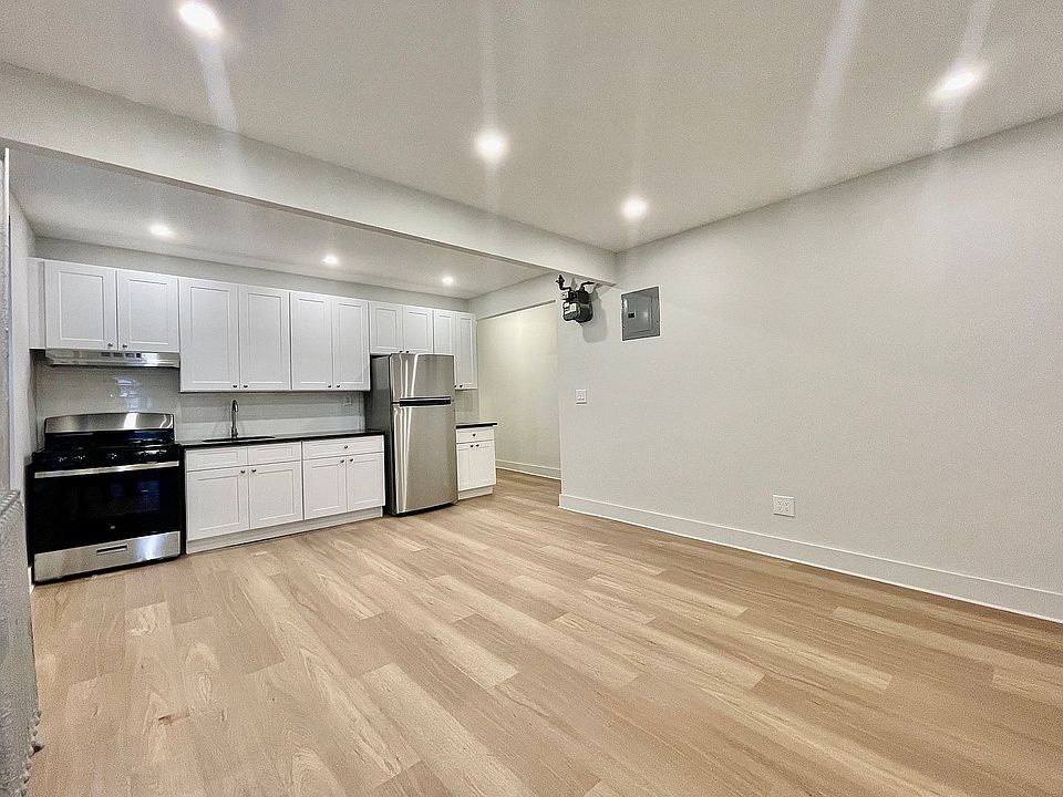 1st image of 395 Saint Johns Pl #1