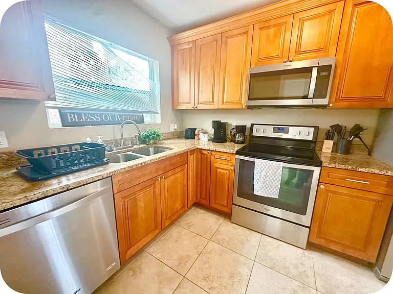 218 Orange Dr — Photo 6