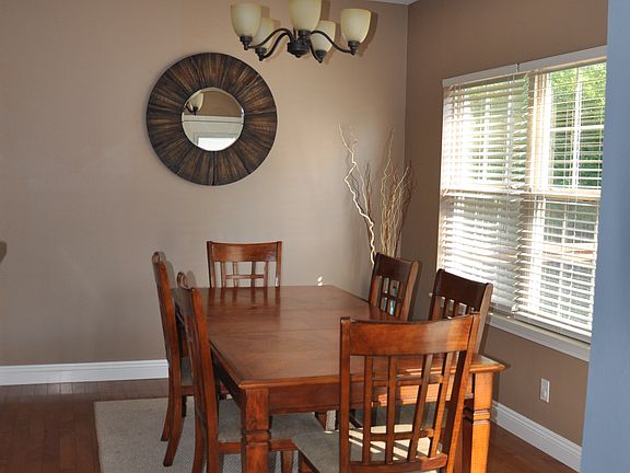 4th image of 7032 Augusta Dr