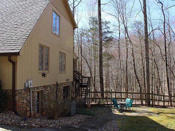 5th image of 109 Equestrian Ct