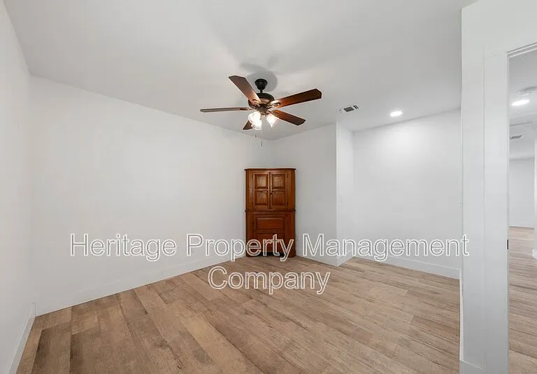 784 Hill Top Dr — Photo 20