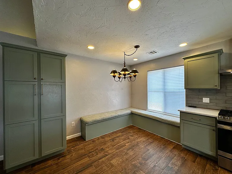 505 SW 77th St — Photo 10