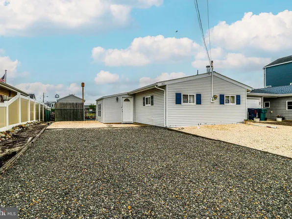 42 W Mohawk Dr, Little Egg Harbor, NJ 08087