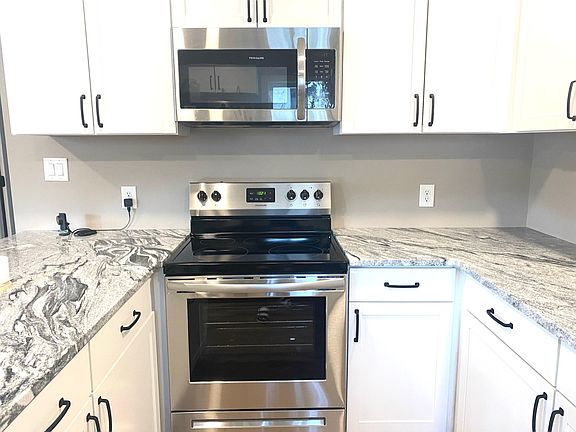 4th image of 4410 Norwaldo Ave