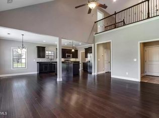 828 Jacksonian Way, Lenoir City, TN 37772