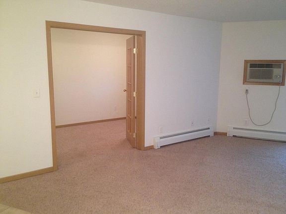 3rd image of 1114 27th Ave S APT 32