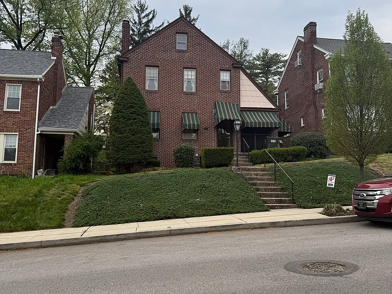 741 Florida Ave — Photo 1