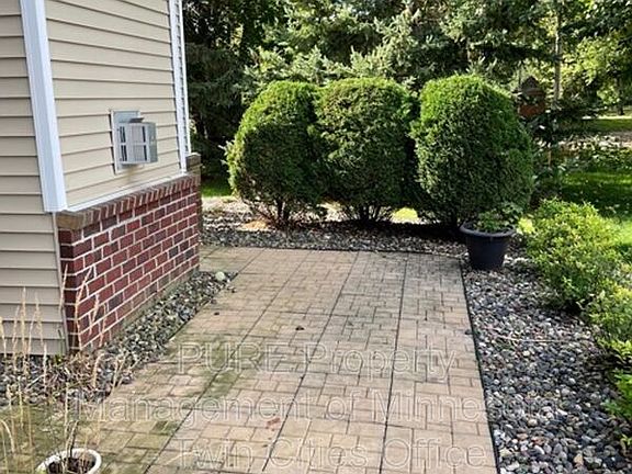 3rd image of 10993 Oak Grove Cir Unit A
