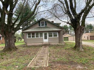 151 N Whitelock Ave, Petersburg, IN