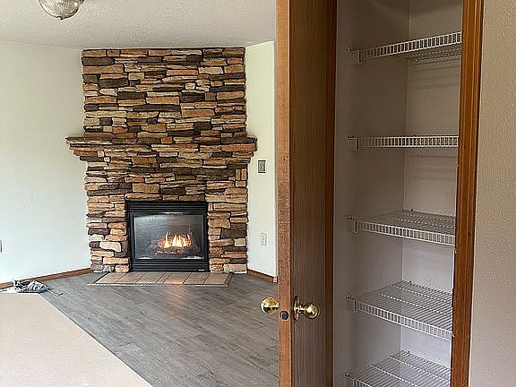 2nd image of 14237 SE Lee Ave
