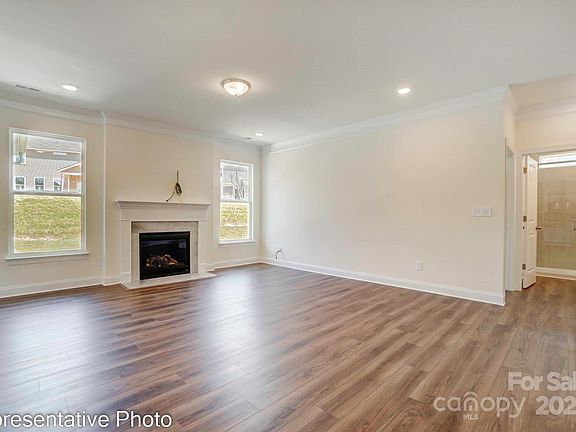 7th image of this home