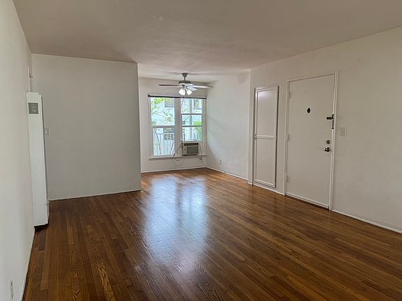 3rd image of 1033 N Sweetzer Ave
