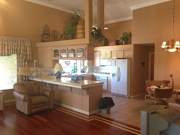 4th image of 5607 Avenue Juan Bautista #1