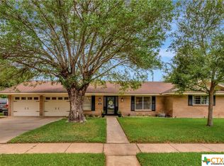 106 Milton St, Victoria, TX 77901