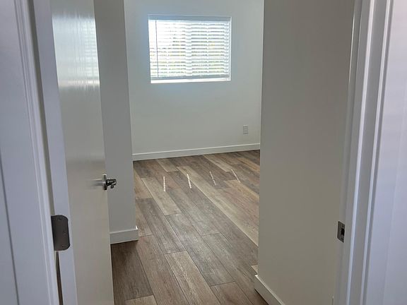 5th image of 4181 S Naomi Ave #1/2