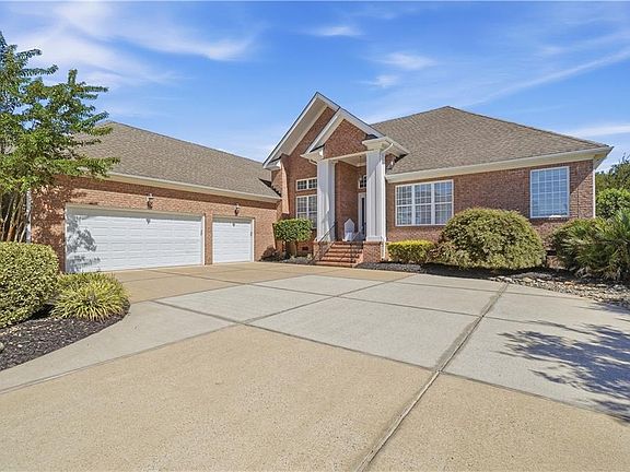 3rd image of 613 McRowland Way