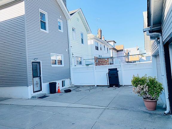 5th image of 107-37 105th St