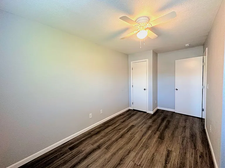 150 Gateway Court — Photo 11