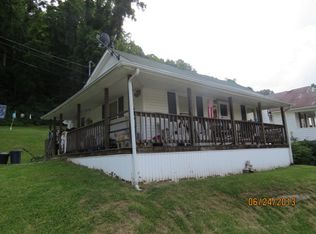 804 Spruce St, Chilhowie, VA 24354