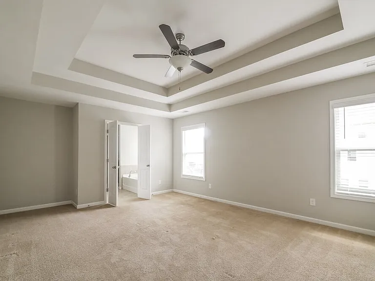 314 Lenore Ct — Photo 9