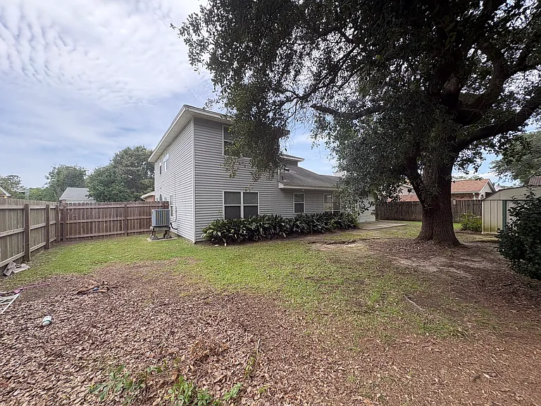 3142 Meadow Lake Dr E — Photo 12