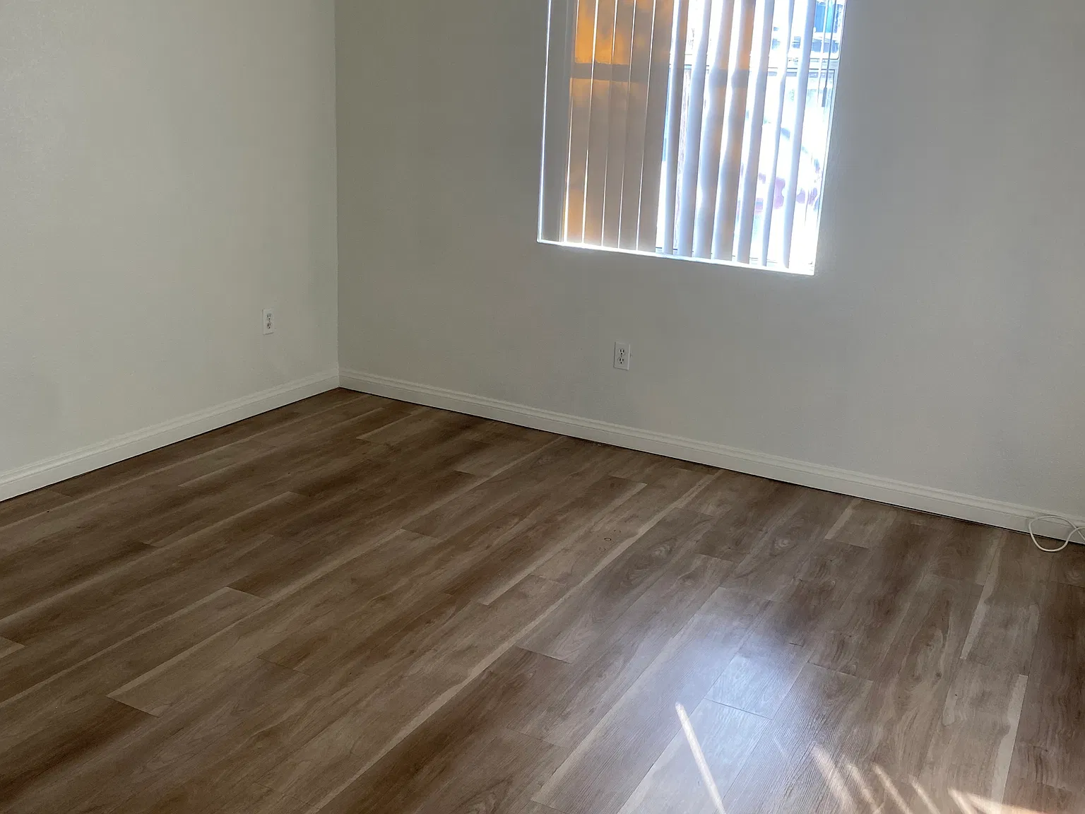 1 bed, 700 sqft, $1,000 — Photo 4