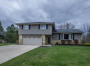 5428 Millwood Dr, Broadview Heights, OH 44147