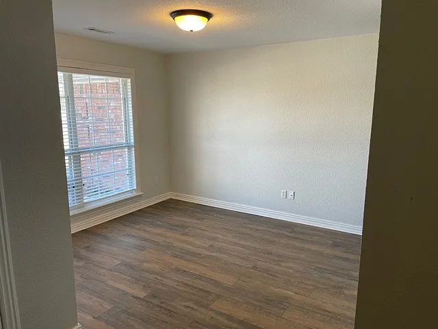 5563 E Antlers Ct — Photo 2
