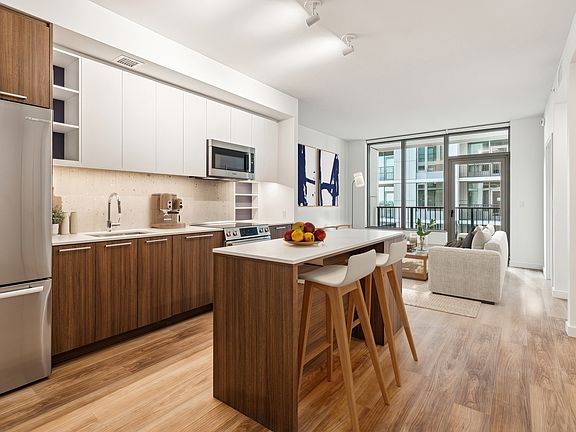 2nd image of 600 Howard Rd SE #303