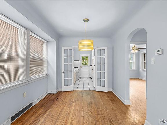 5th image of 3750 Dunnica Ave