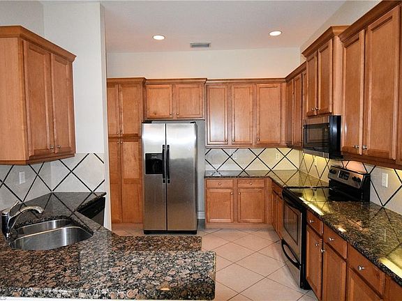 4th image of 10286 Carolina Willow Dr