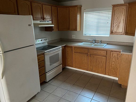 2nd image of 3301 W Lemay Ave