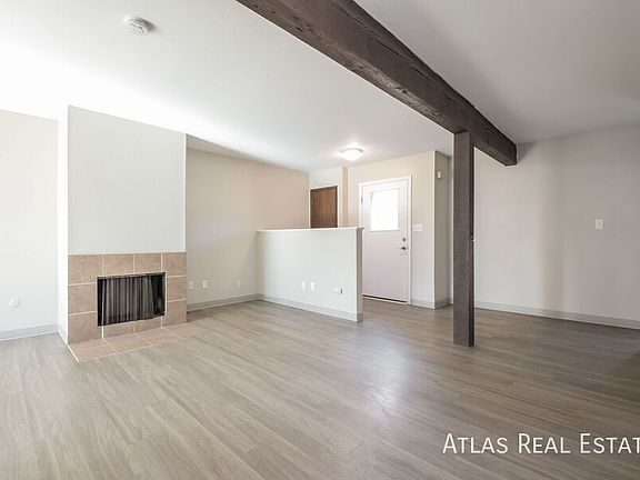 3rd image of 4485 Driftwood Pl